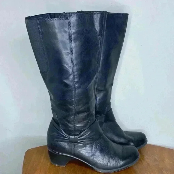 Clarks Black Leather Women’s Size 7.5 Boots Wyld Polka Comfort With Bow & Zip - Picture 5 of 9